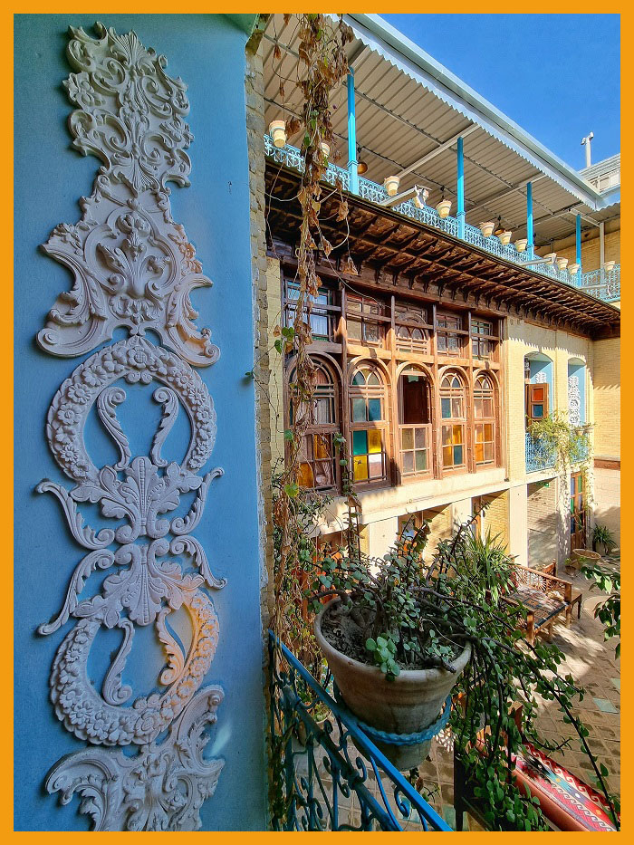 Shiraz Tabesh Boutique Hotel