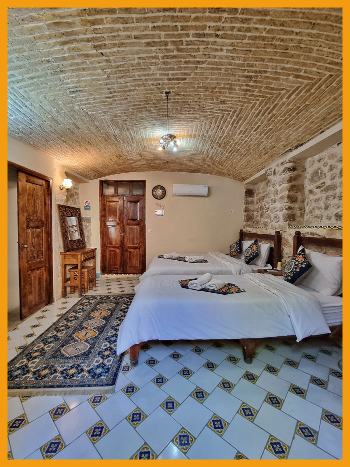 Shiraz Tabesh Boutique Hotel